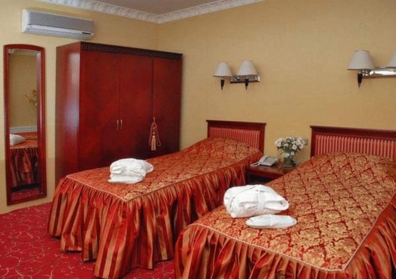 Royal Hotels And Spa Resorts Promenad Truskavets Bagian luar foto